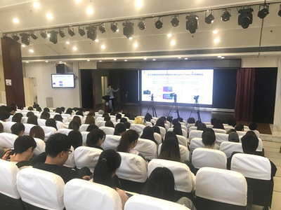 藝術(shù)設(shè)計學院攜手索尼舉辦專業(yè)攝像培訓講座